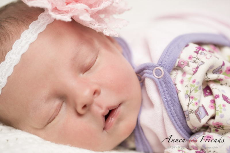 Babybauchfotos-Newbornfotos-Babyfotos-Kidsfotos-Familienfotos-Merzig-Saarland-Luxemburg-Annen_Friends_photgraphie-2-09. Februar 2016
