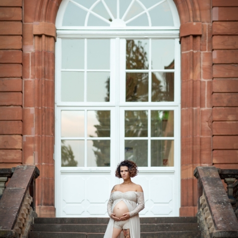 Outdoor Babybauch-Shooting