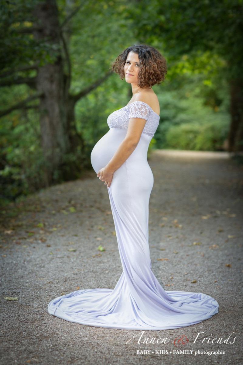 Outdoor Babybauch-Shooting