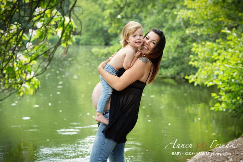 Outdoor Babybauch-Shooting